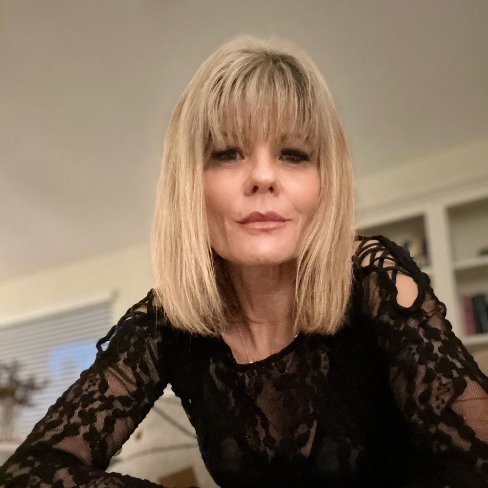 Meet your Posher, Suzanne
